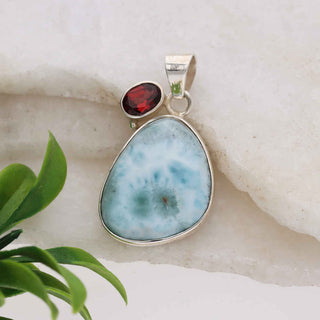 Blue Larimar Pear Shape 925 Stealing Silver Pendant Decorated With Red Garnet Gemstone