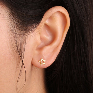 Minimalist Star Stud earring by Crown Minimalist