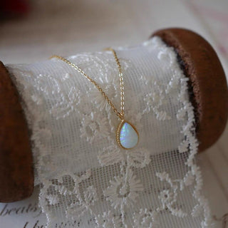 Vintage Opal Gemstone Gold Necklace