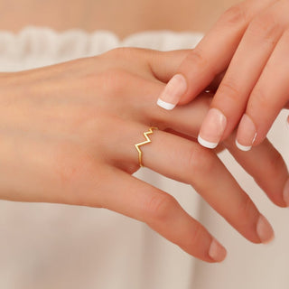 Dainty Heart Rhythm Ring